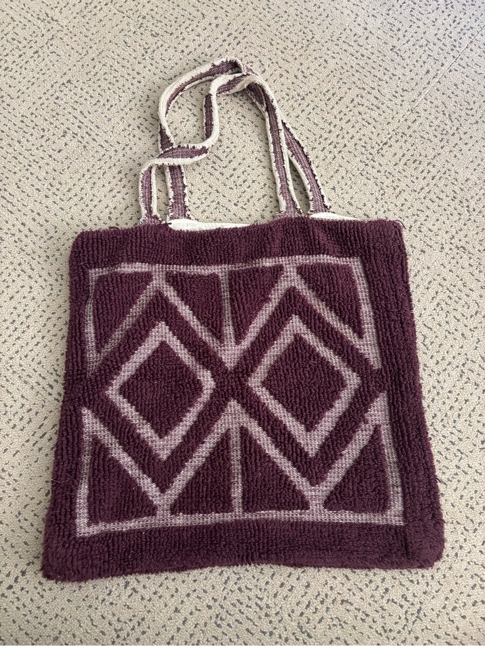 Women's Geometric Pattern Yarn Tote Bag - Plum